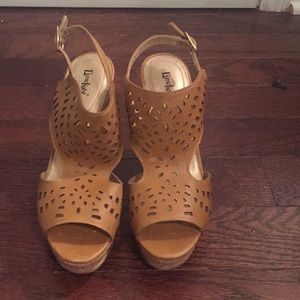 Tan Wedges